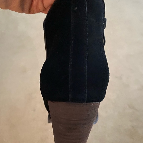 Very Volatile Los Angela’s WHITBY Black Sueded Bootie - Picture 5 of 12